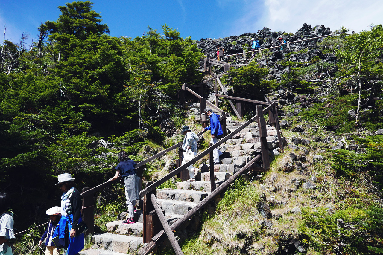 北八ヶ岳 テント泊 8の字周回 Day 1 双子山 縞枯山 北横岳と池巡り 午前3時の思いつき